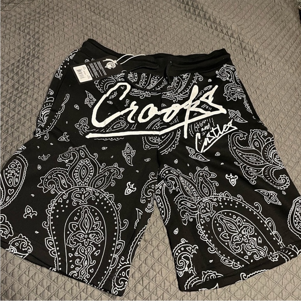 Crooks and castles paisley knit shorts